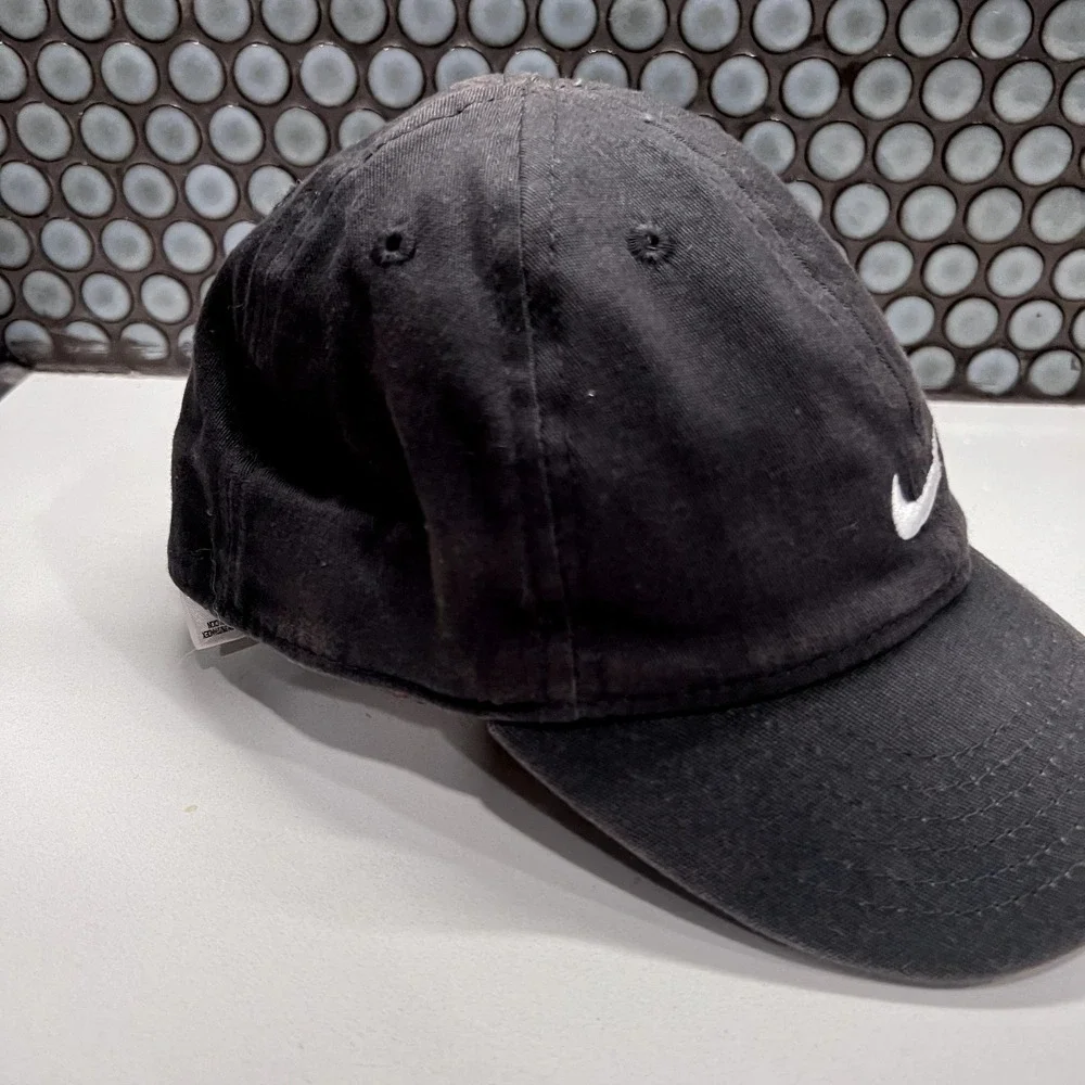 Nike Swoosh‎ Adjustable Baseball Cap Hat Boys Infant Game Black Toddler